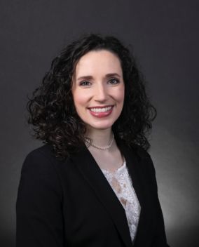 Professional headshot of Sarah Siereveld