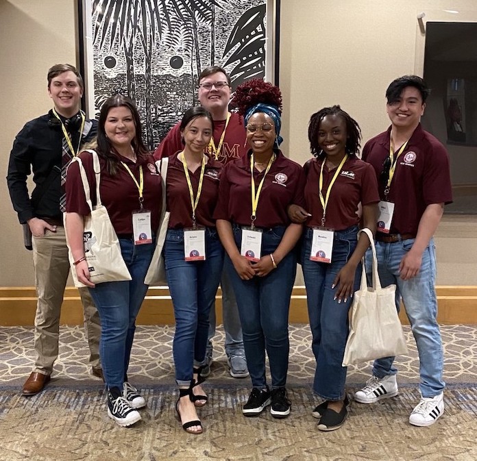https://www.ulm.edu/news/2022/honors-one-inside-hy.jpg https://www.ulm.edu/news/2022/honors-one-inside-hy.jpg